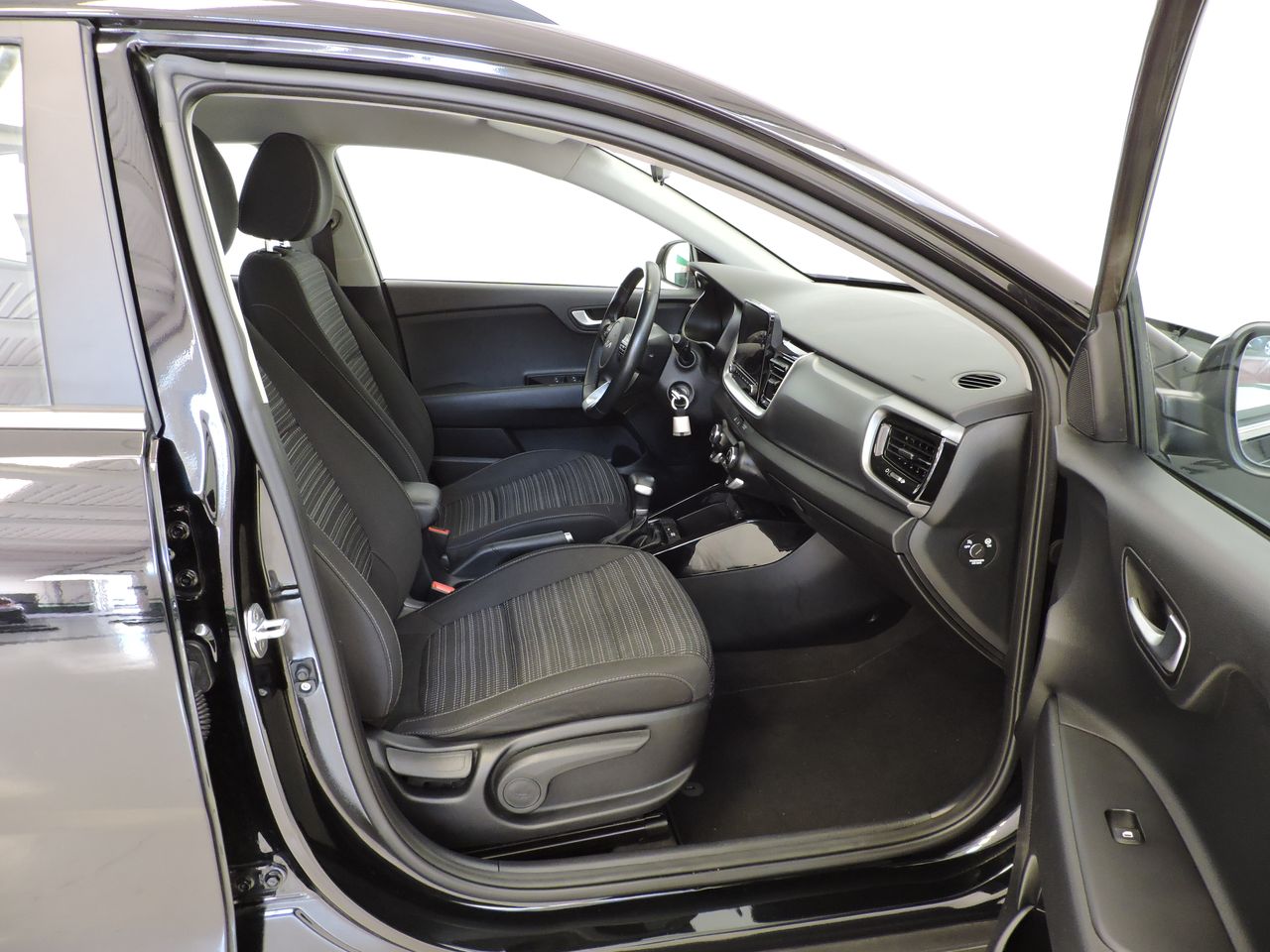 Kia Stonic 1.0 T-GDi MHEV 88 kW (120 CV) Drive DCT - Foto 10