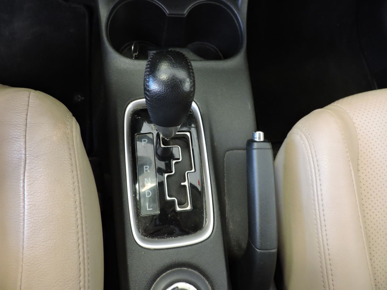 Mitsubishi Outlander Kaiteki 4WD 220 DI-D 6AT 7 plazas - Foto 15