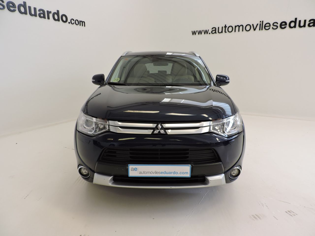 Mitsubishi Outlander Kaiteki 4WD 220 DI-D 6AT 7 plazas - Foto 3