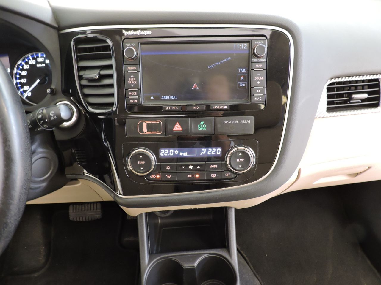 Mitsubishi Outlander Kaiteki 4WD 220 DI-D 6AT 7 plazas - Foto 14