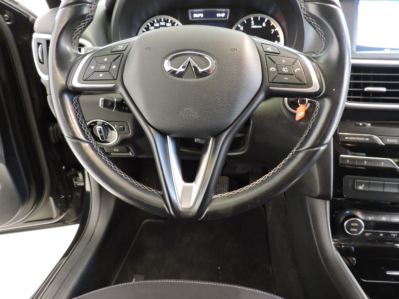 Infiniti Q30 1.6tc Premium 7DCT - Foto 12