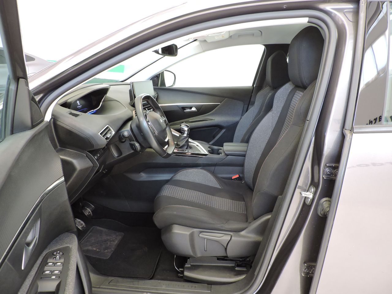 Peugeot 3008 3008 Active Pack BlueHDi 130 S&S - Foto 9