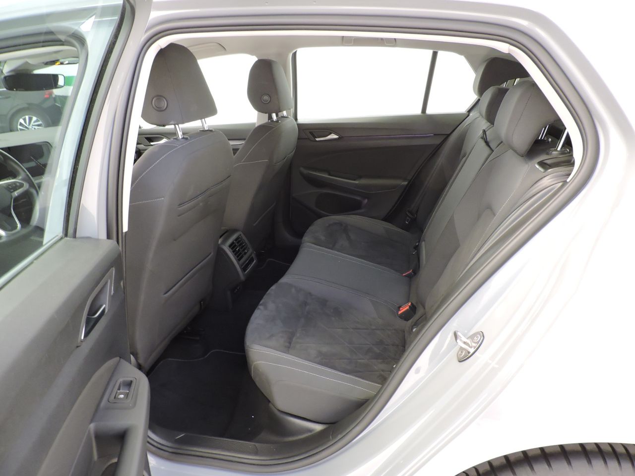 Volkswagen Golf Golf Life 1.5 eTSI 96 kW - Foto 11