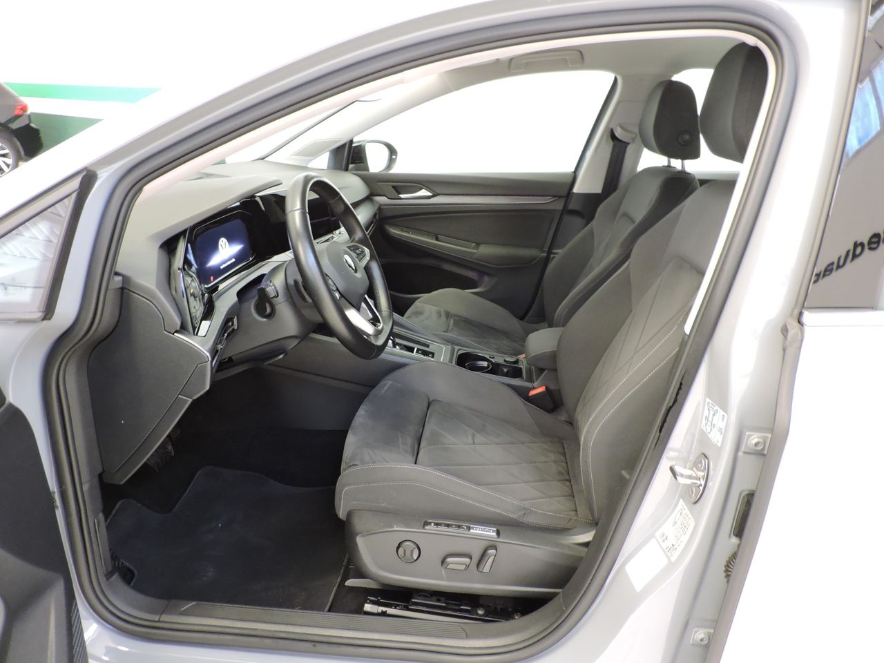 Volkswagen Golf Golf Life 1.5 eTSI 96 kW - Foto 9