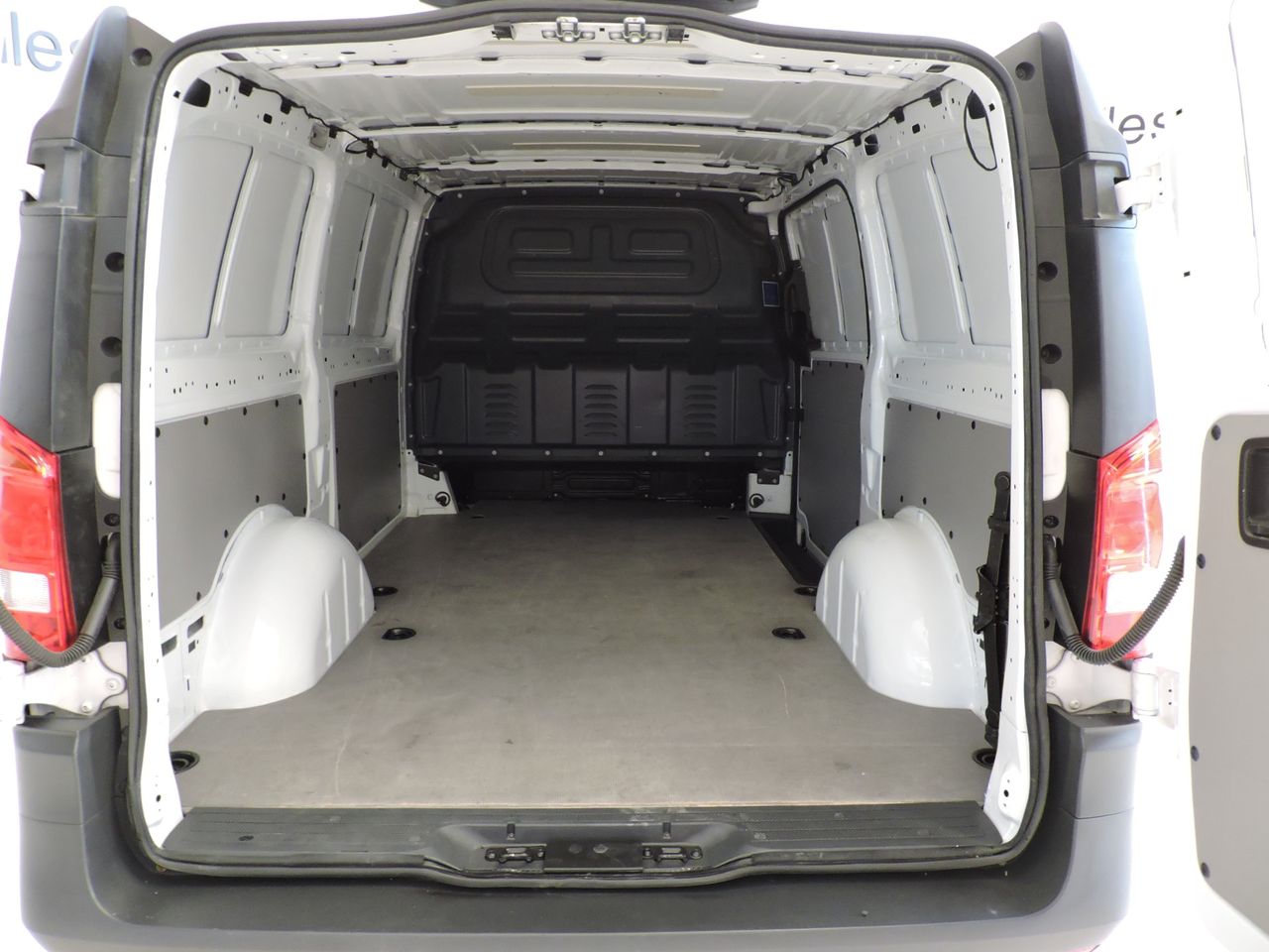 Mercedes Vito FURGON 110CDI BASE EXTRALARGA - Foto 13