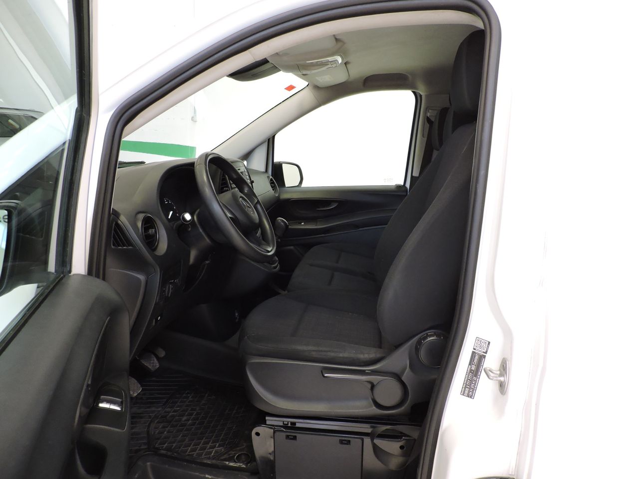 Mercedes Vito FURGON 110CDI BASE EXTRALARGA - Foto 8