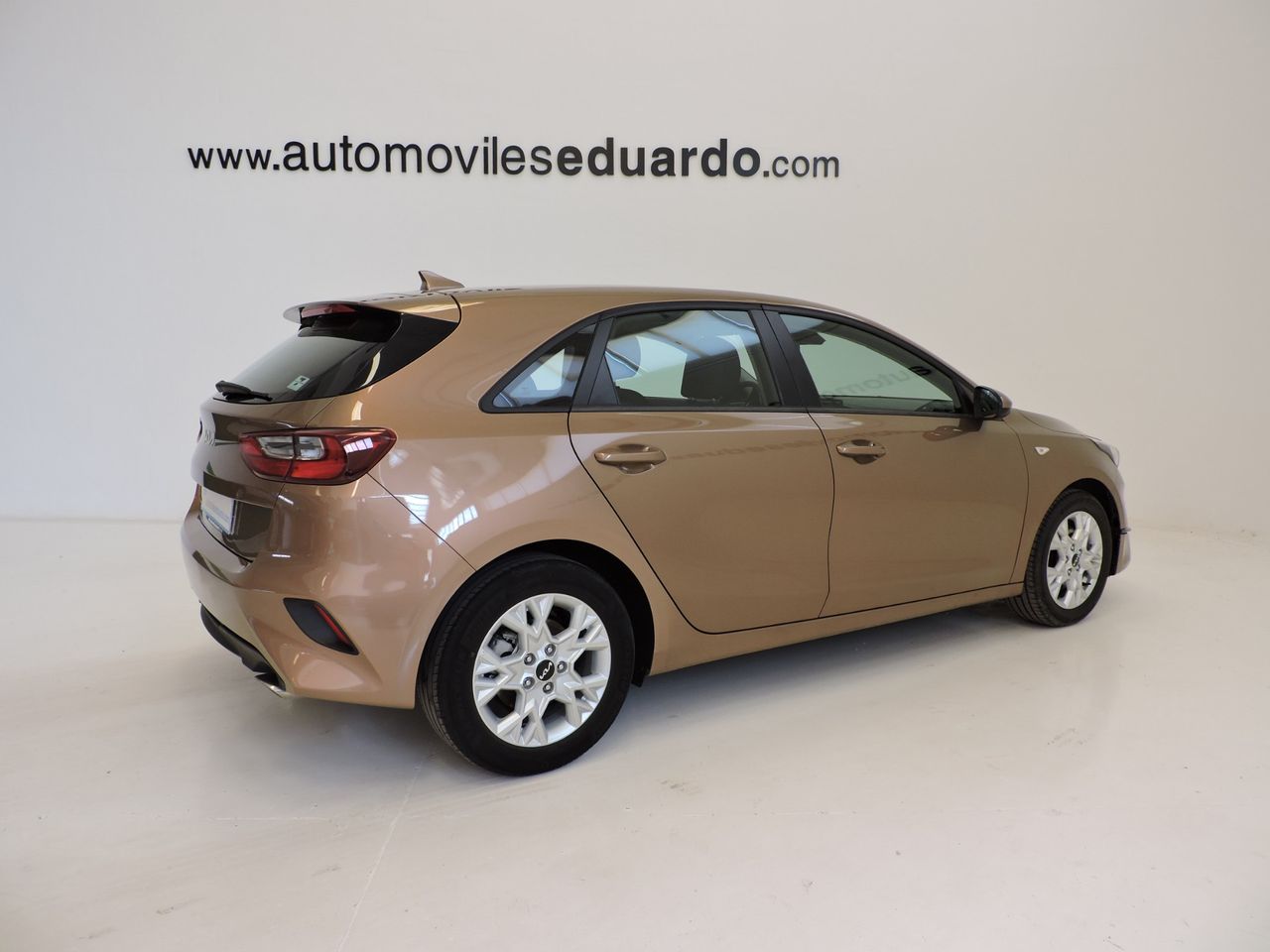 Kia Ceed 5p Concept 1.0 T-GDi 74 kW - Foto 5