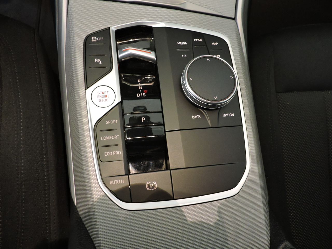 BMW Serie 3 320d Touring - Foto 15