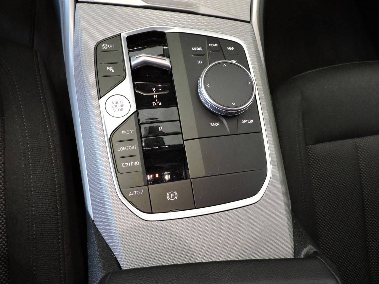 BMW Serie 3 320d Touring - Foto 13