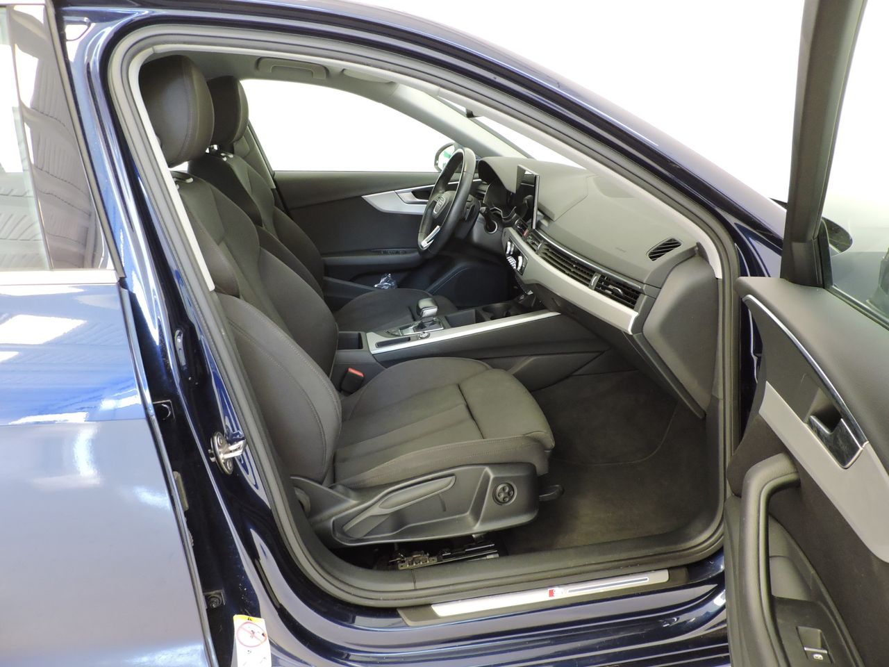 Audi A4 Avant S line 35 TDI 120 kW - Foto 10
