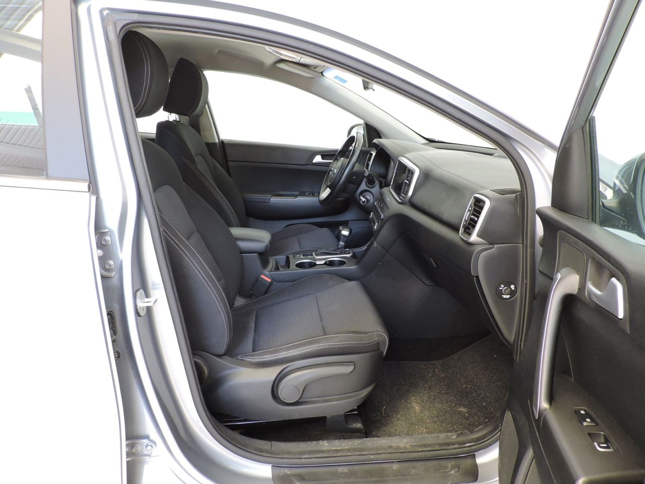 Kia Sportage 1.6 MHEV GT Line Essential 100 kW - Foto 10