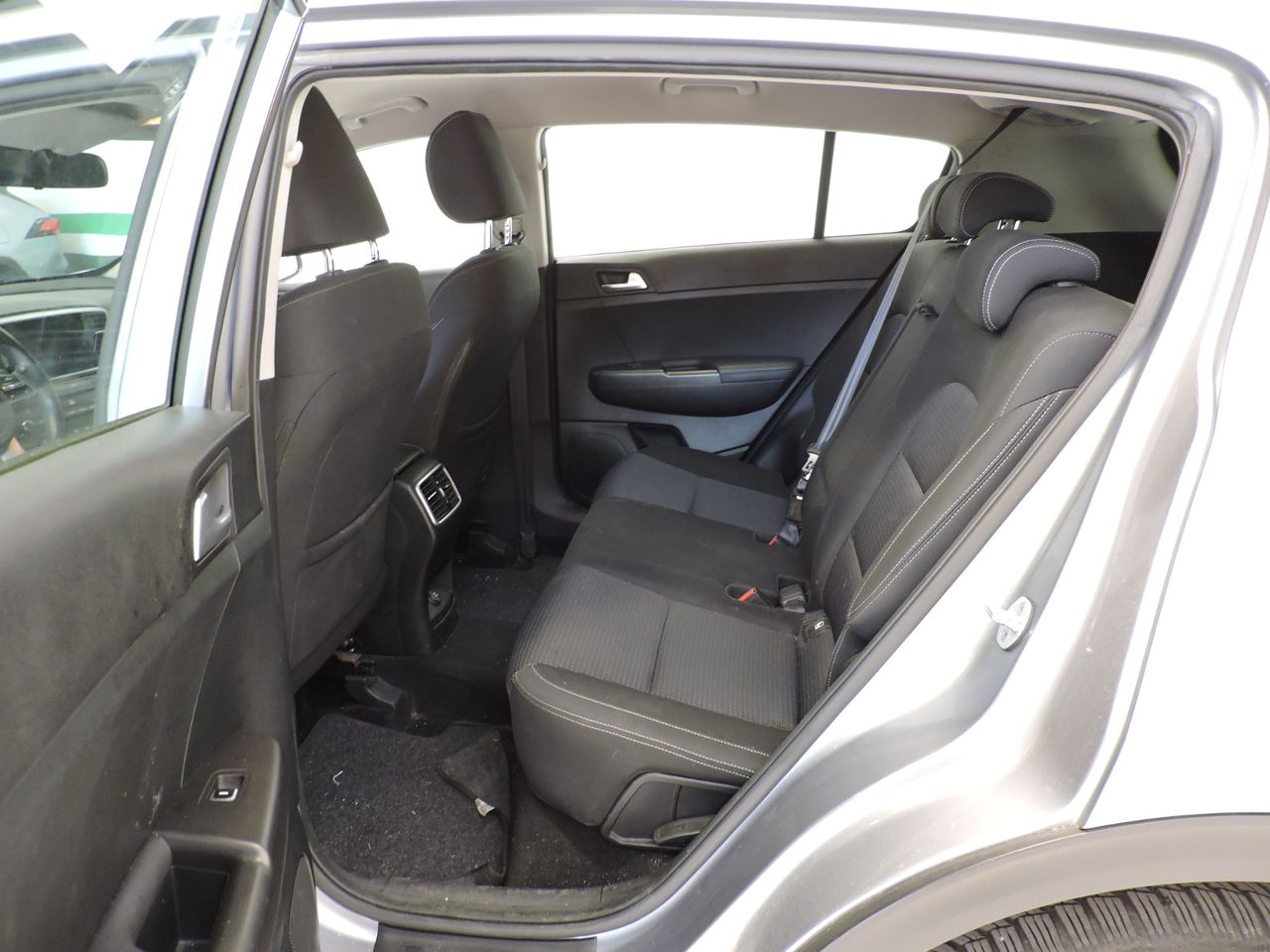 Kia Sportage 1.6 MHEV GT Line Essential 100 kW - Foto 11