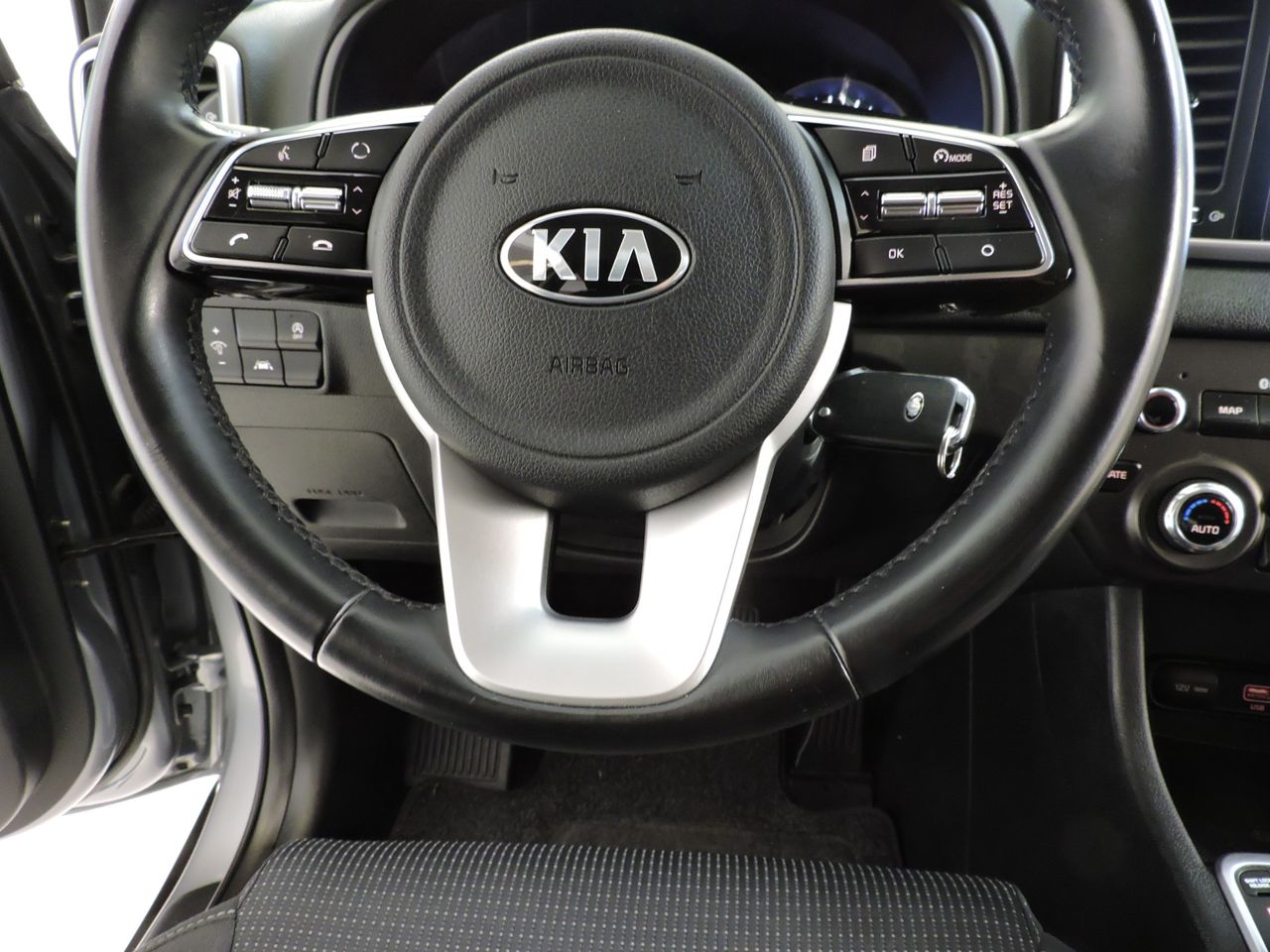 Kia Sportage 1.6 MHEV GT Line Essential 100 kW - Foto 11
