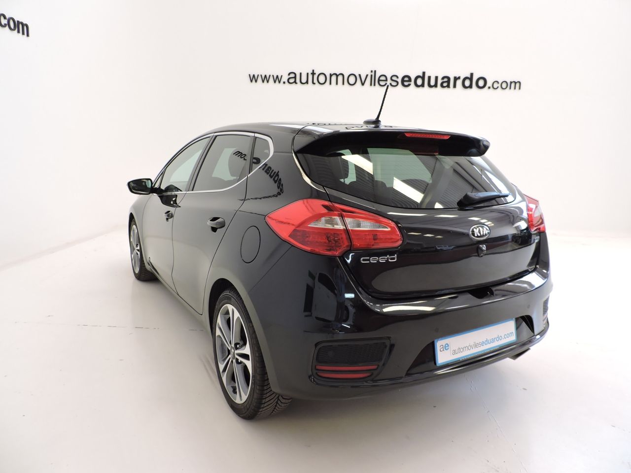 Kia Ceed cee'd 5p 1.6 CRDi VGT Drive 100 kW - Foto 7