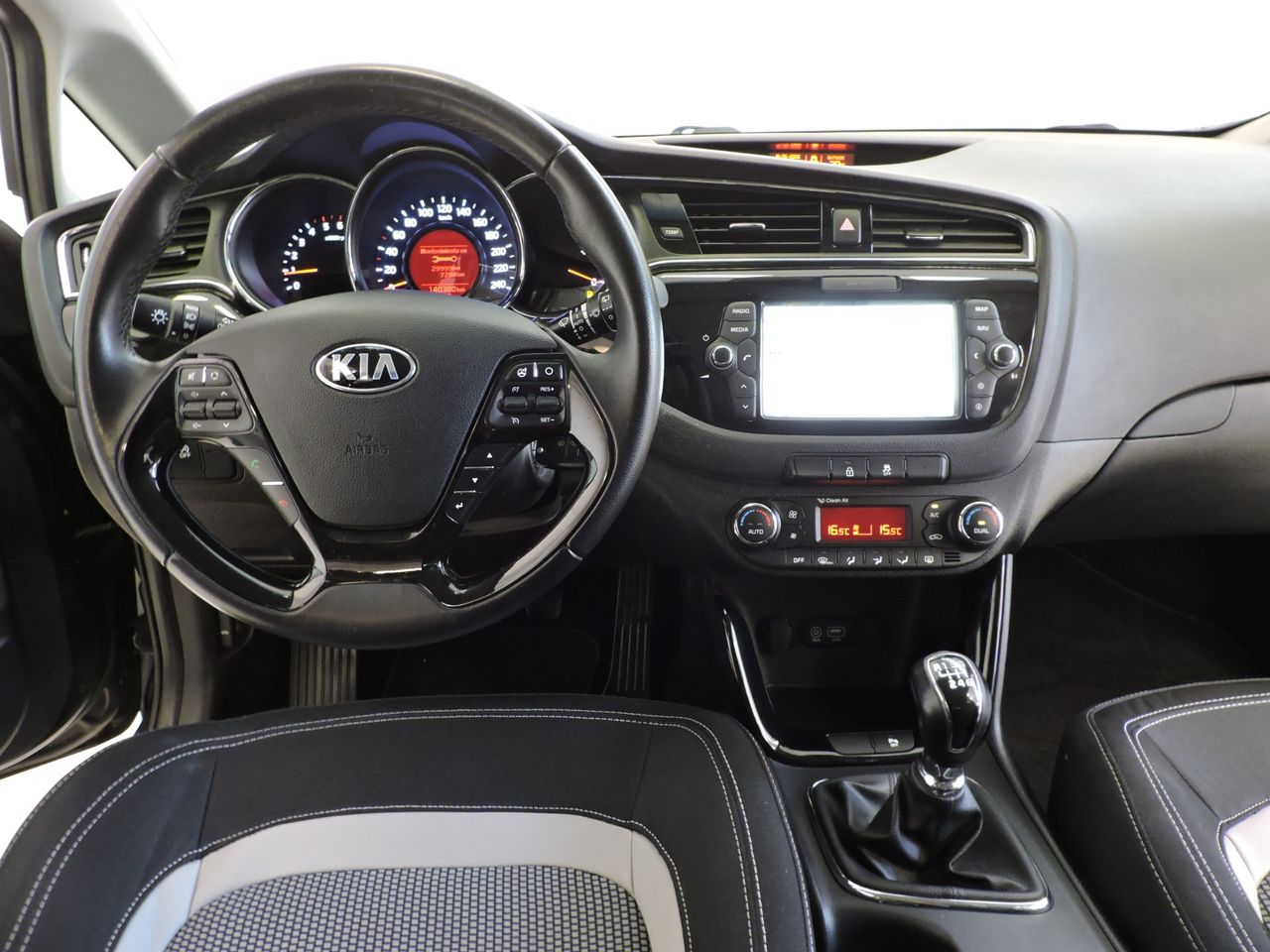 Kia Ceed cee'd 5p 1.6 CRDi VGT Drive 100 kW - Foto 8