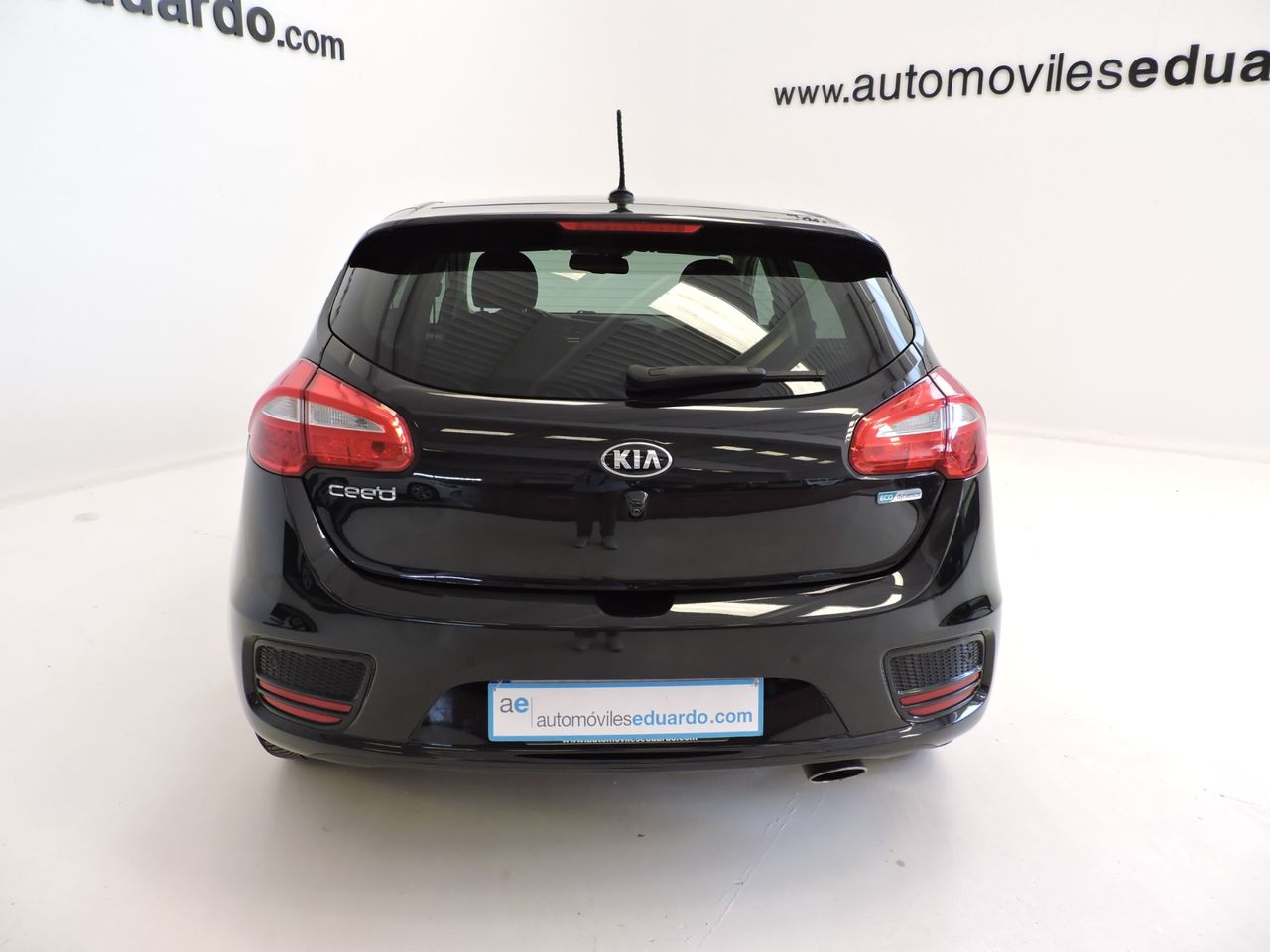 Kia Ceed cee'd 5p 1.6 CRDi VGT Drive 100 kW - Foto 6