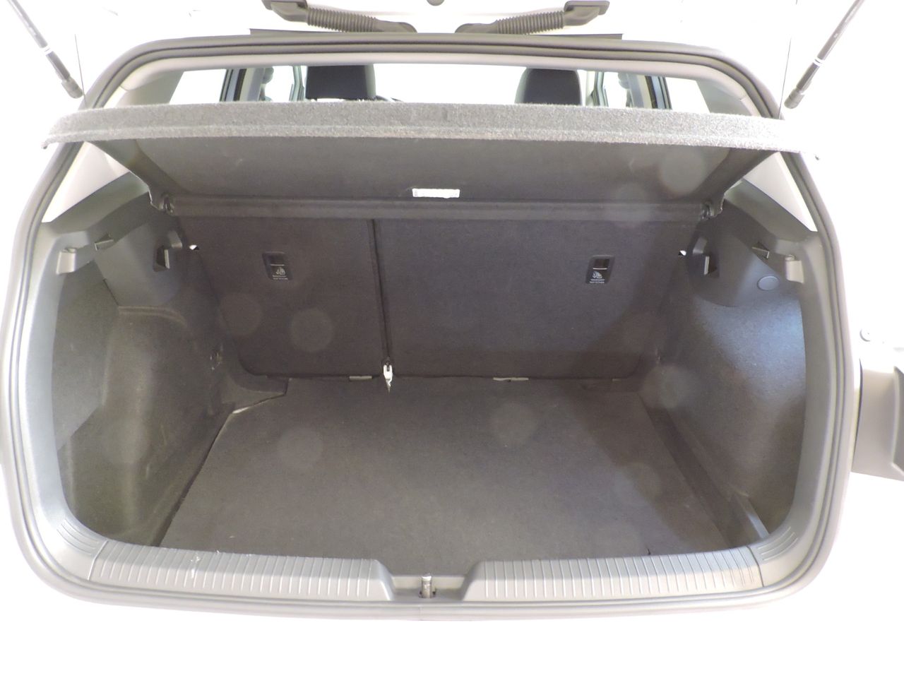 Volkswagen Golf 1.0 eTSI 81 kW - Foto 18