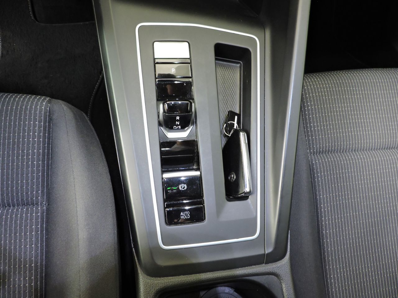 Volkswagen Golf 1.0 eTSI 81 kW - Foto 13