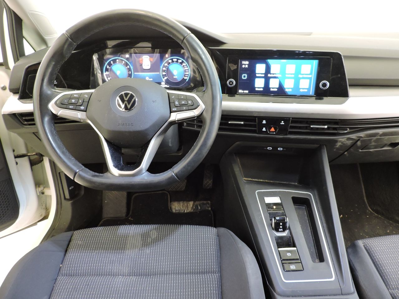 Volkswagen Golf 1.0 eTSI 81 kW - Foto 8