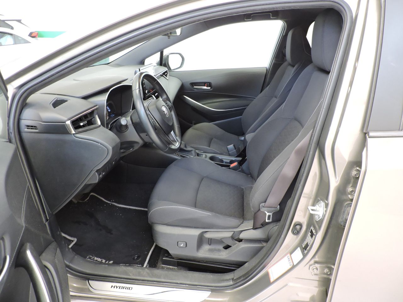 Toyota Corolla Touring Sports 125H Business - Foto 9