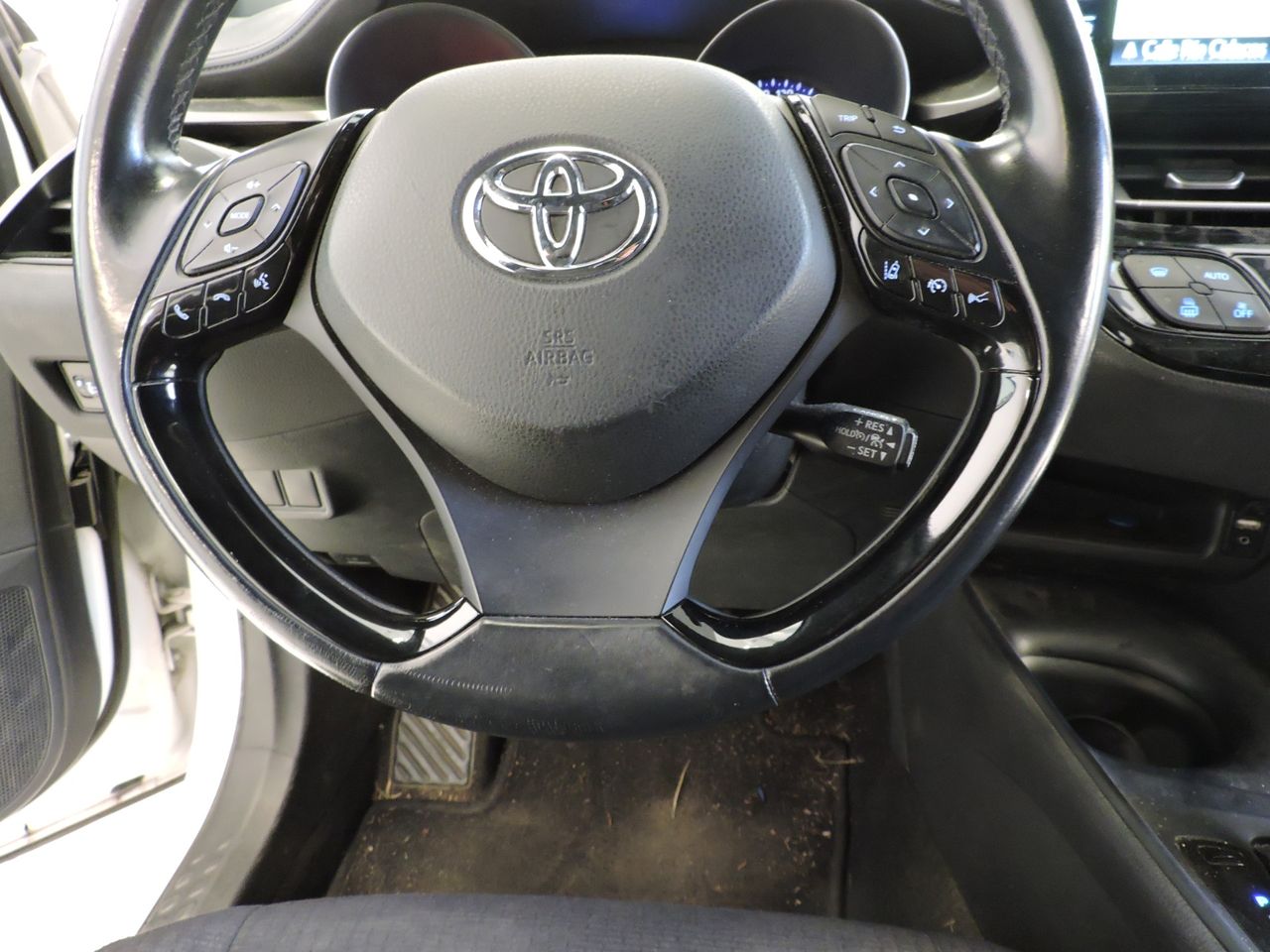 Toyota C-HR Hybrid Advance - Foto 11