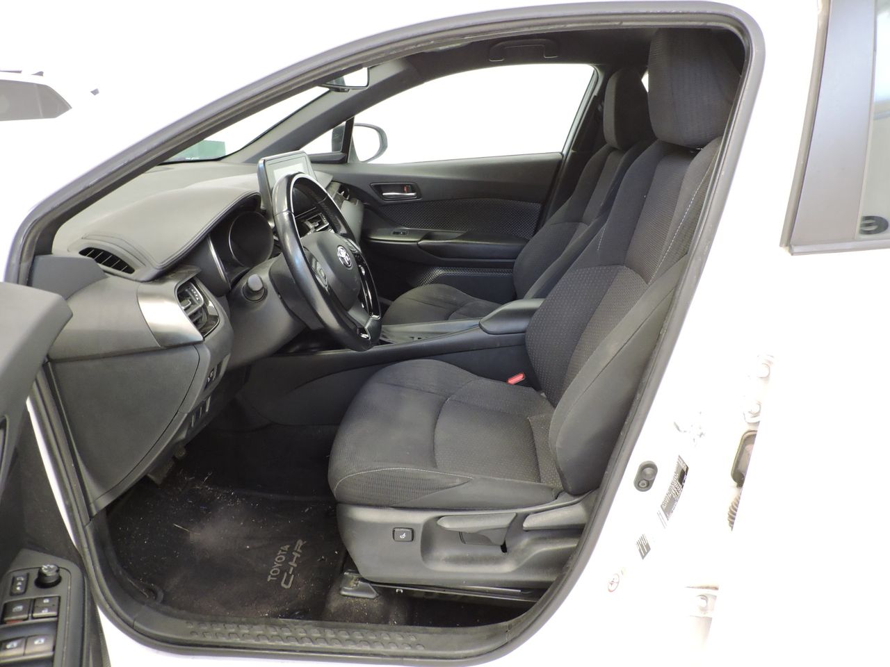 Toyota C-HR Hybrid Advance - Foto 9