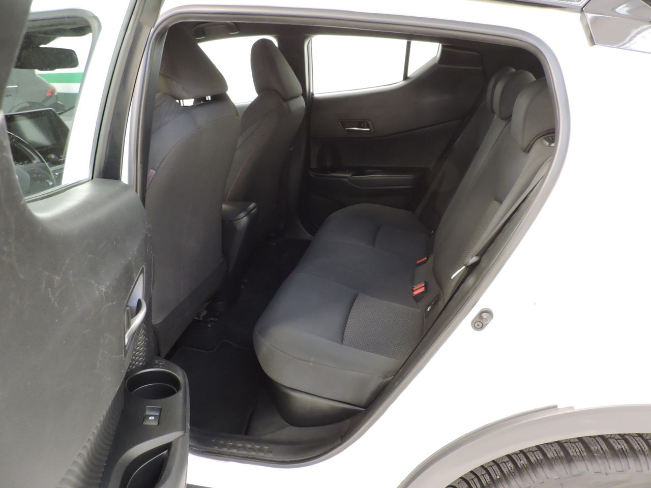 Toyota C-HR Hybrid Advance - Foto 11