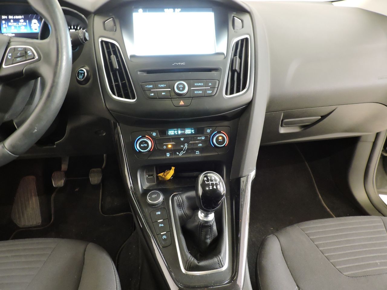 Ford Focus Berlina Titanium 1.0 EcoBoost 92 kW - Foto 13