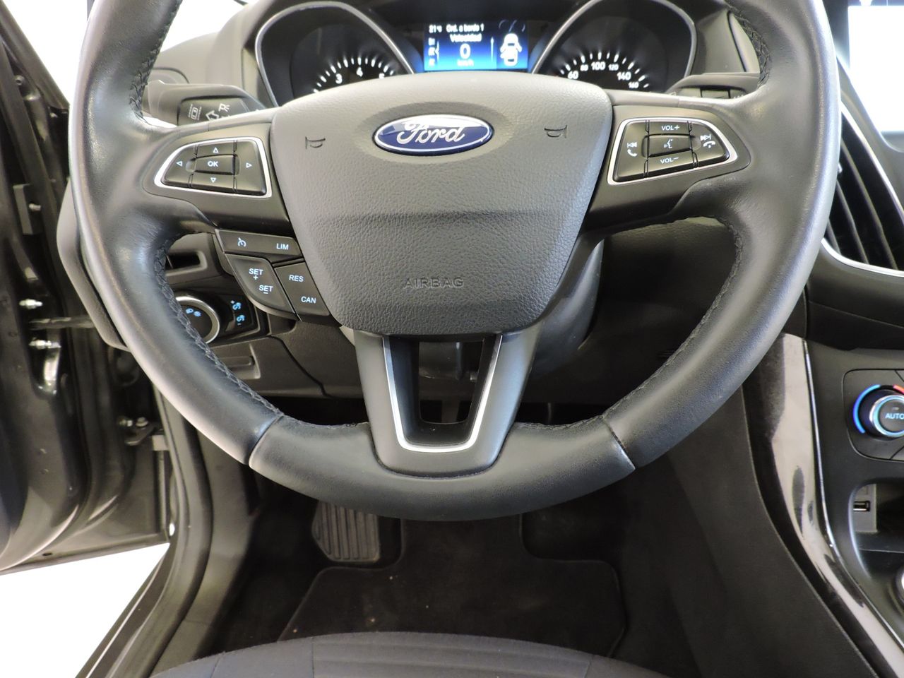 Ford Focus Berlina Titanium 1.0 EcoBoost 92 kW - Foto 12