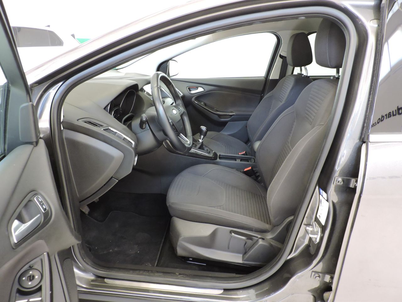 Ford Focus Berlina Titanium 1.0 EcoBoost 92 kW - Foto 9