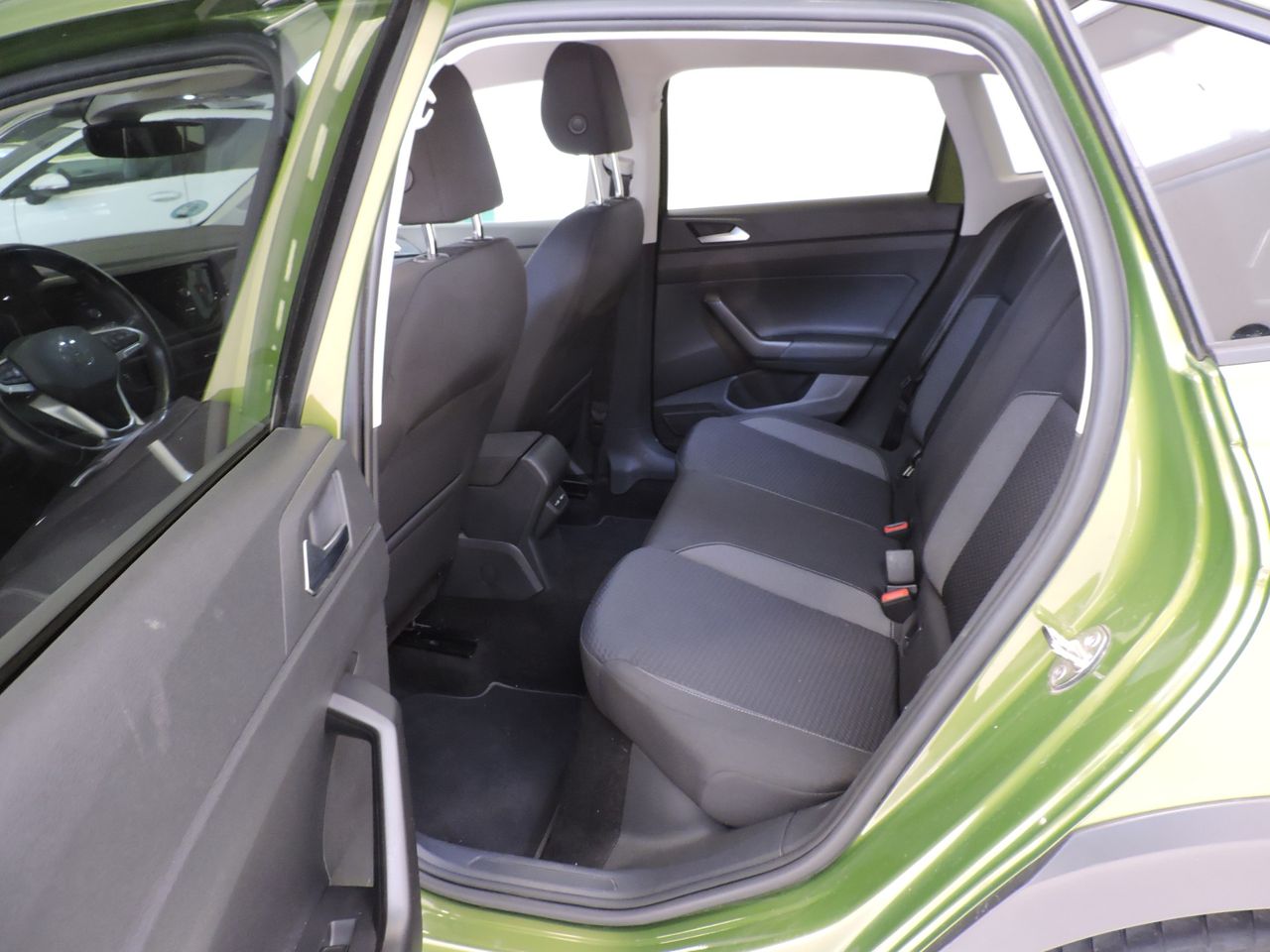 Volkswagen Taigo Life 1.0 TSI 70 kW - Foto 11