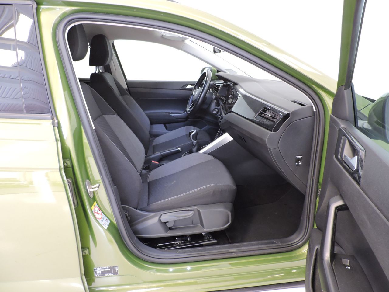 Volkswagen Taigo Life 1.0 TSI 70 kW - Foto 10