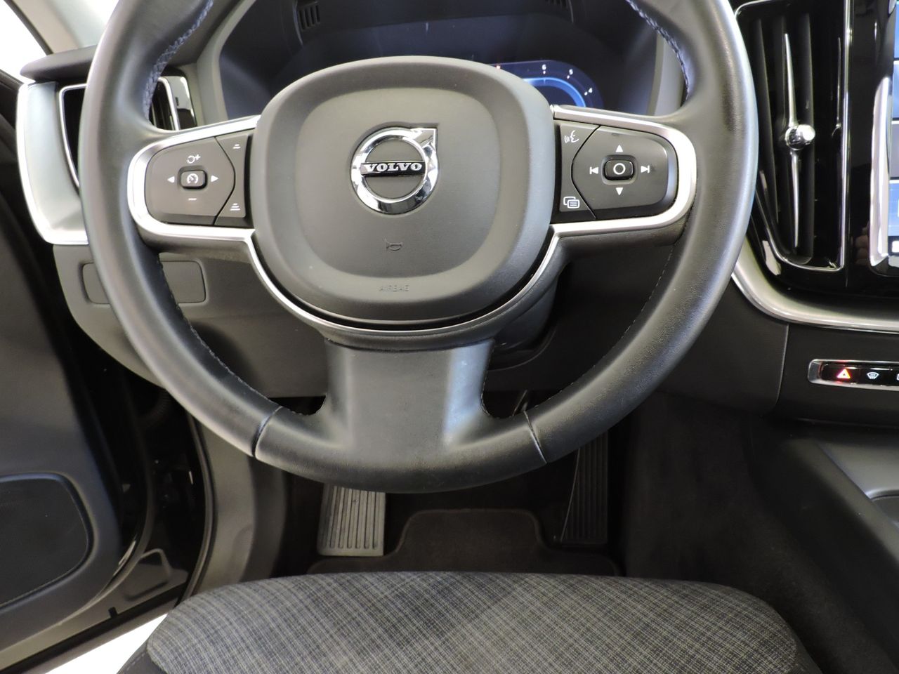 Volvo XC60 Core B4 Diesel AWD - Foto 14