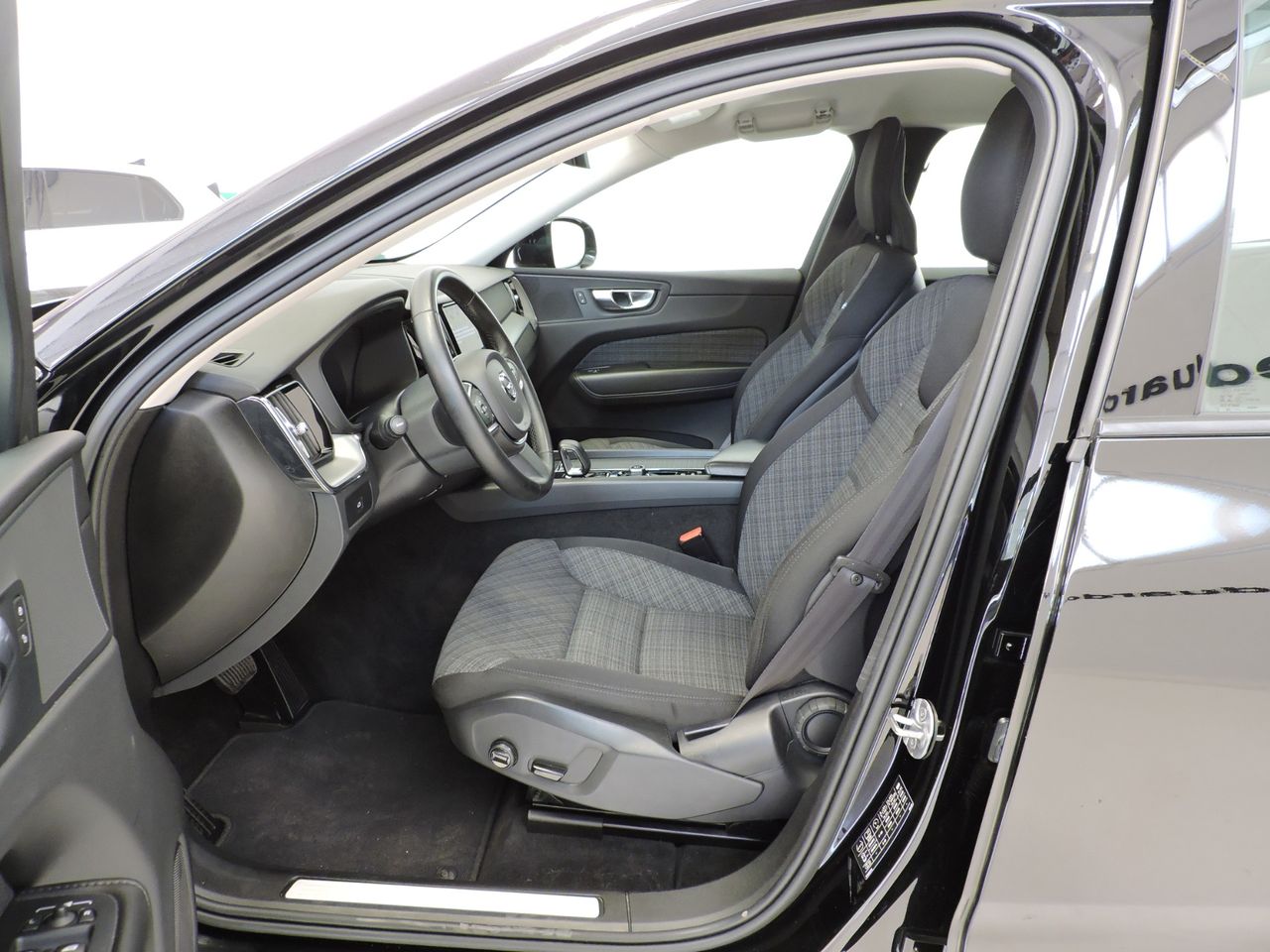Volvo XC60 Core B4 Diesel AWD - Foto 8