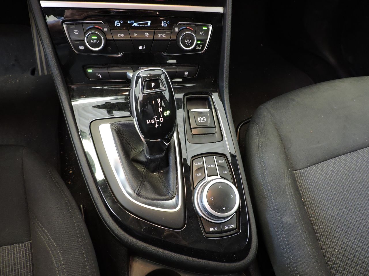 BMW Serie 2 216d Active Tourer DCT - Foto 13