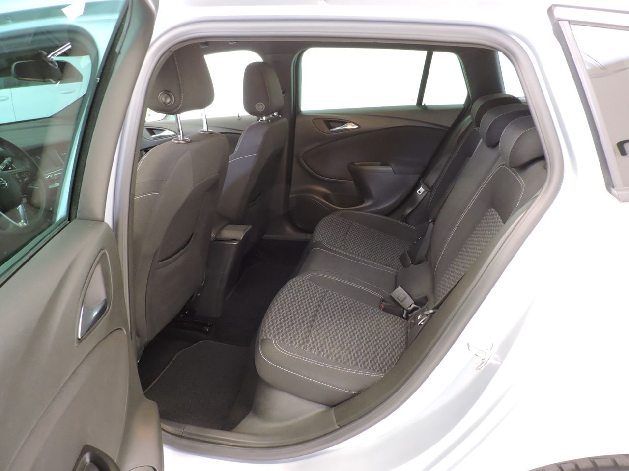 Opel Astra Sports Tourer Dynamic 1.4 Turbo 110 kW - Foto 11