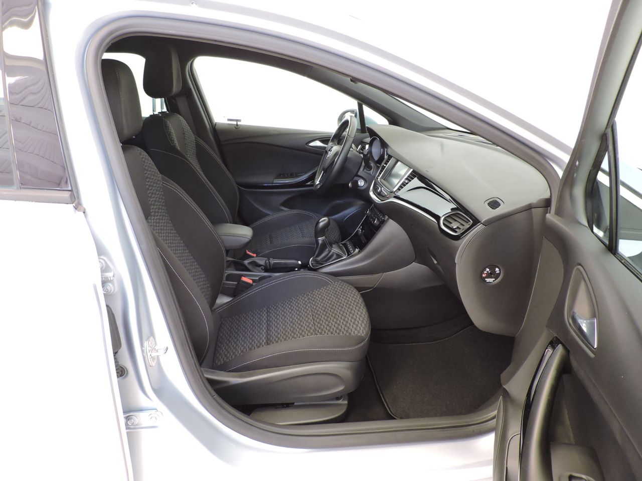 Opel Astra Sports Tourer Dynamic 1.4 Turbo 110 kW - Foto 10