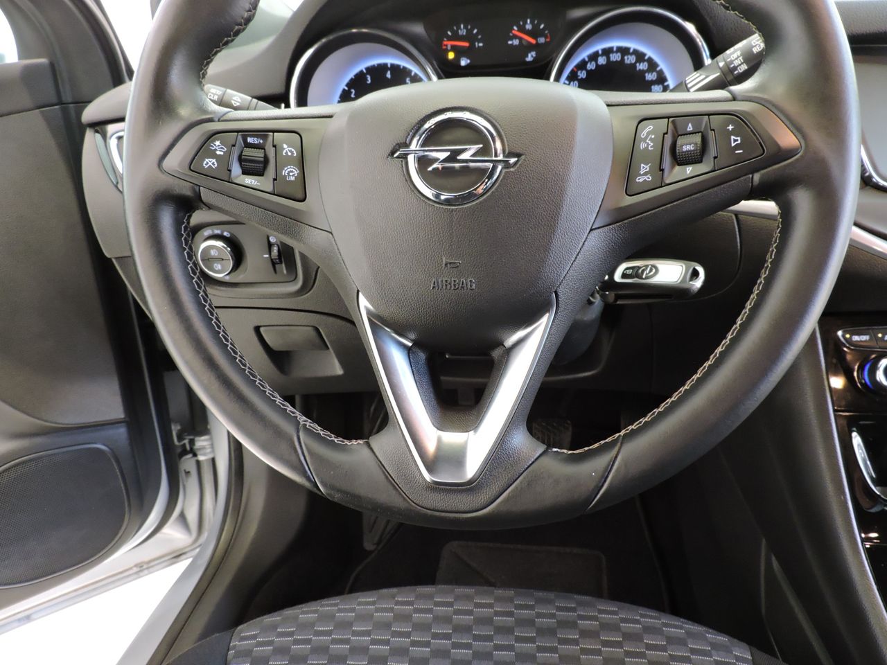 Opel Astra Sports Tourer Dynamic 1.4 Turbo 110 kW - Foto 12