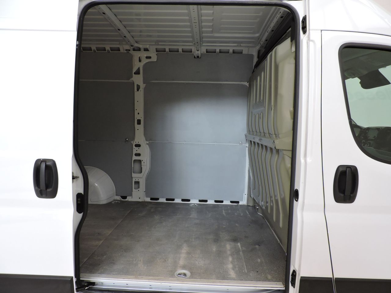 Citroën Jumper 4P FG 2.2 BLUEHDI 120 SeS 30L2H2 - Foto 12