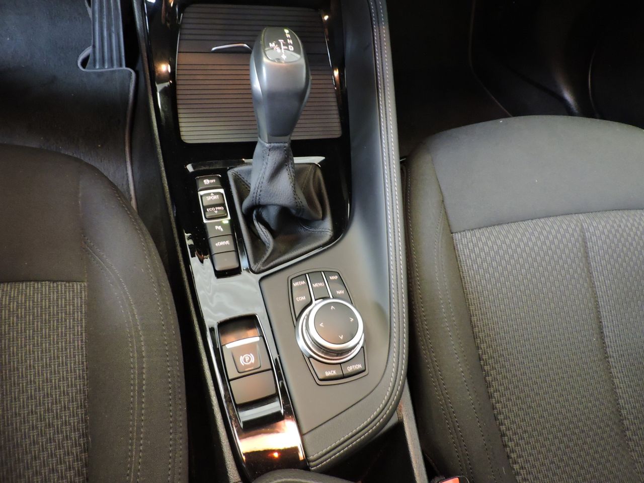 BMW X2 xDrive25e Business X - Foto 14