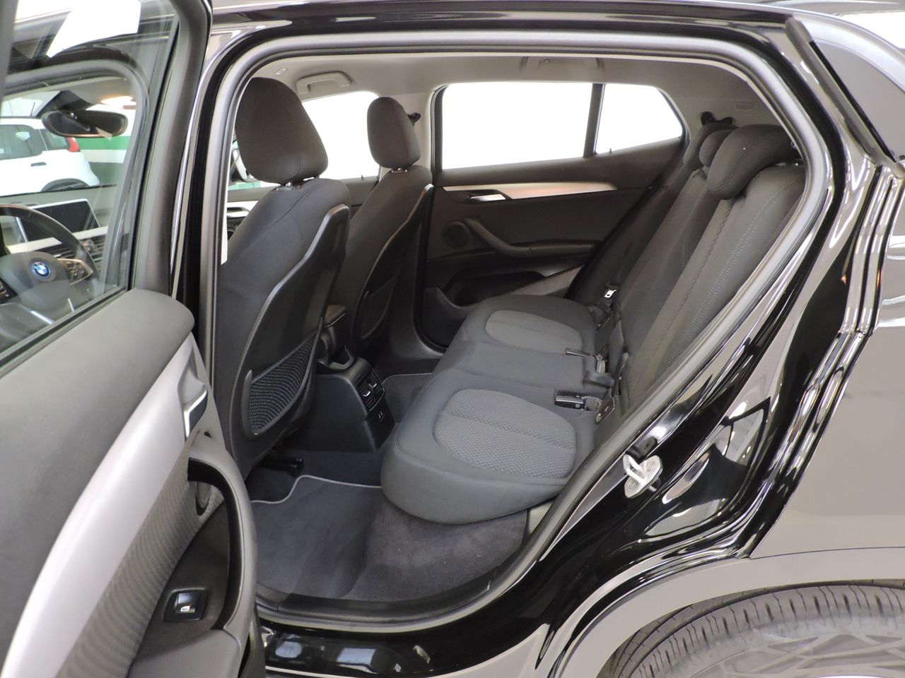 BMW X2 xDrive25e Business X - Foto 17