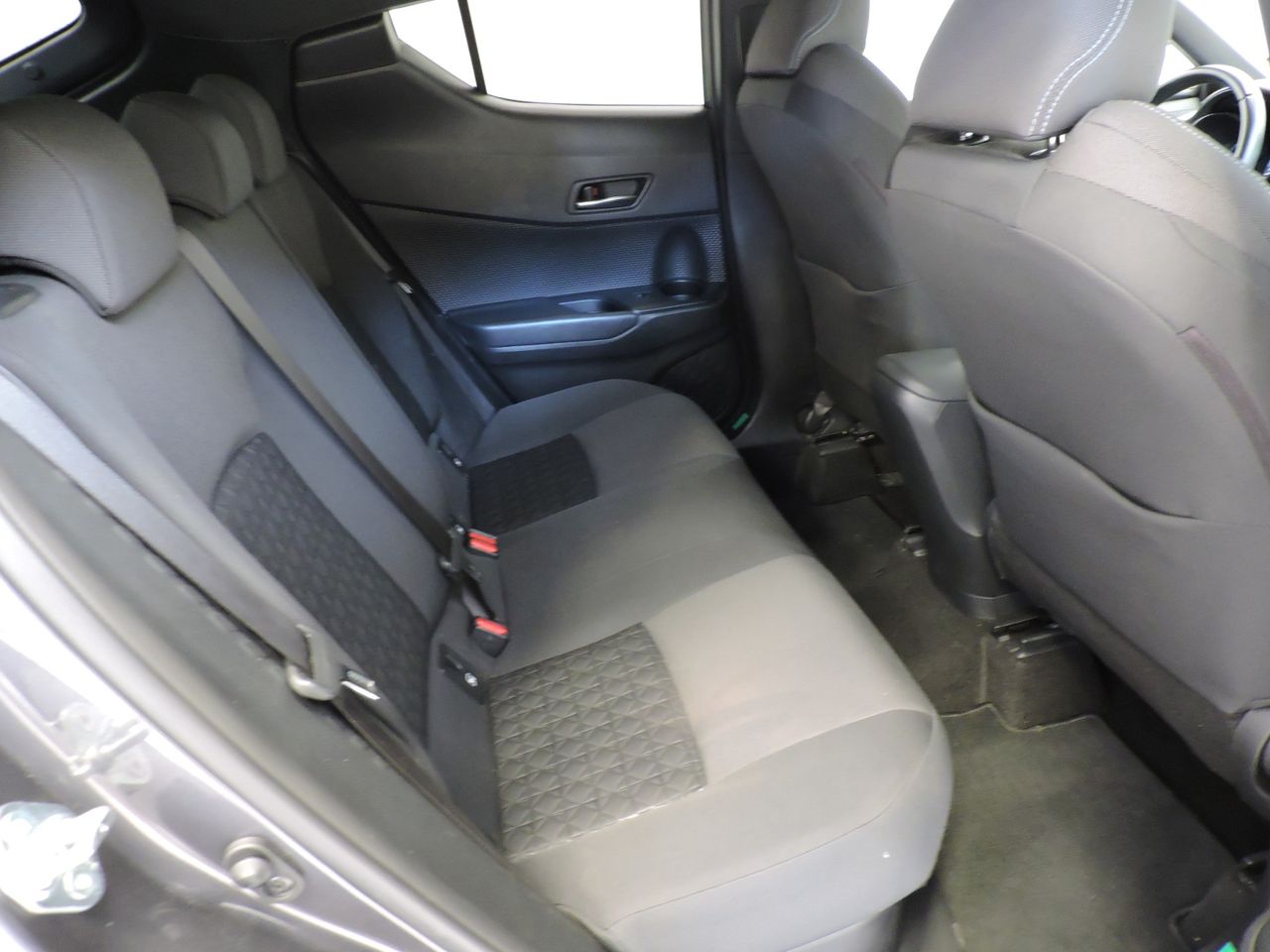 Toyota C-HR 180H Advance - Foto 12