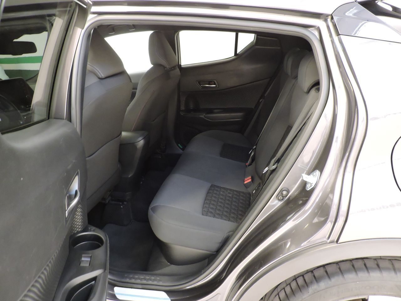 Toyota C-HR 180H Advance - Foto 18