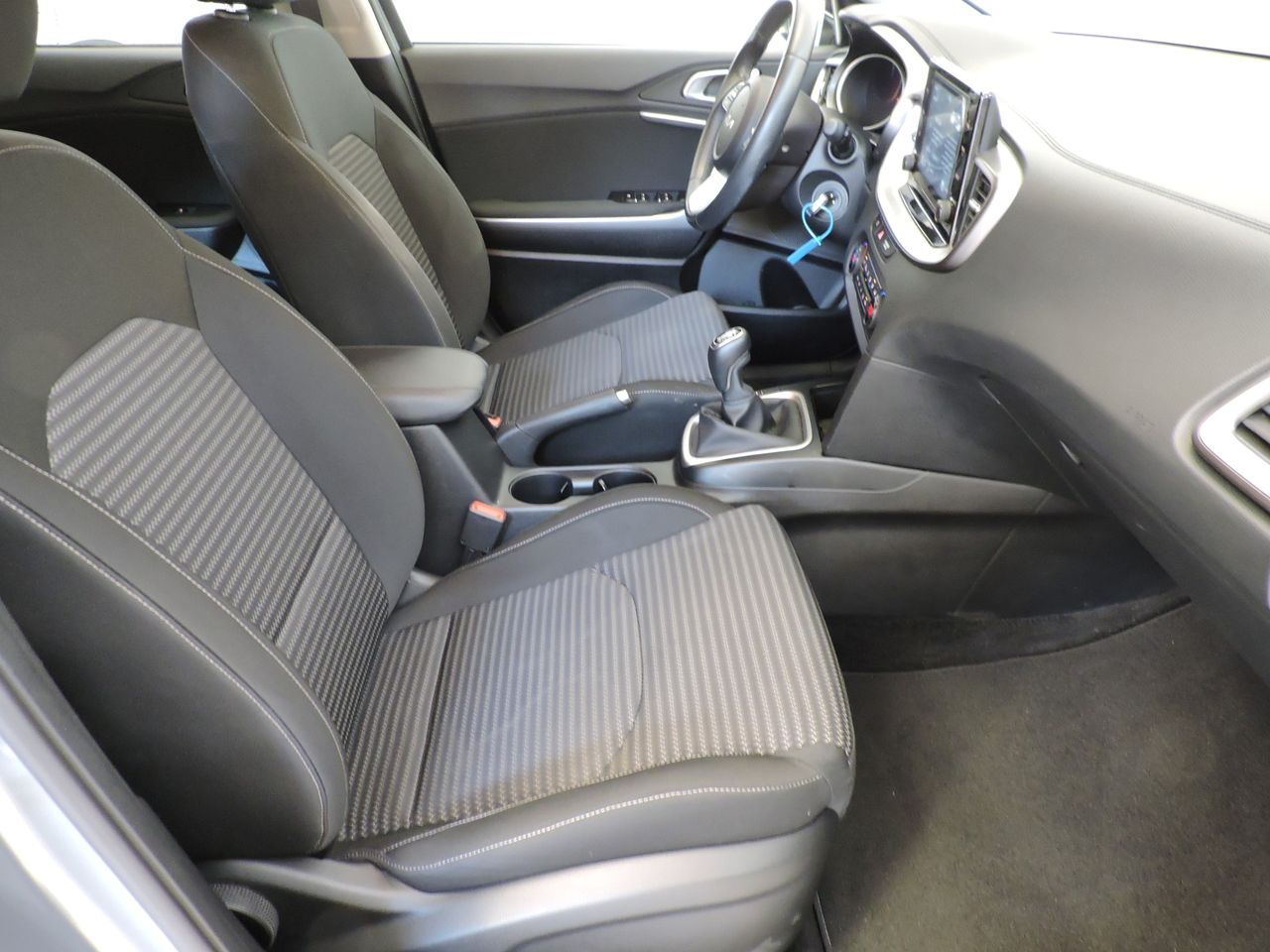 Kia XCeed 1.0 T-GDi Drive 88 kW 120CV - Foto 10