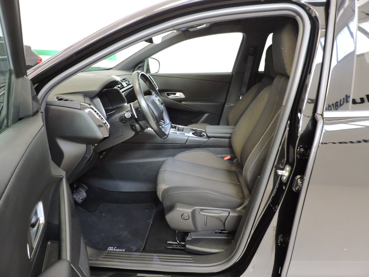 DS DS 7 Bastille E-TENSE 225 - Foto 9