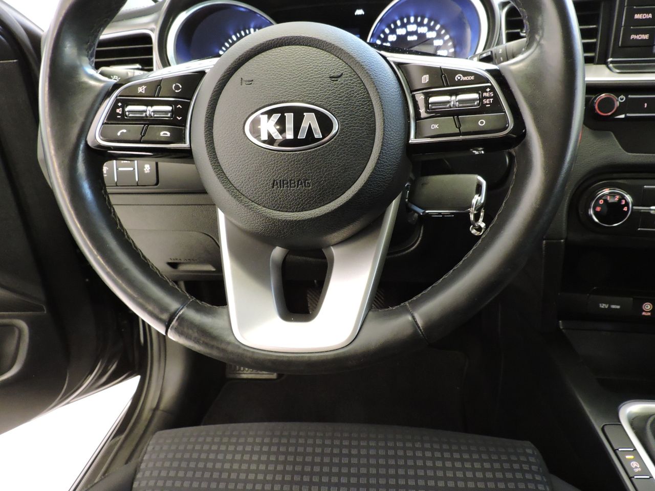 Kia Ceed 5p 1.0 T-GDi Concept 88 kW - Foto 14