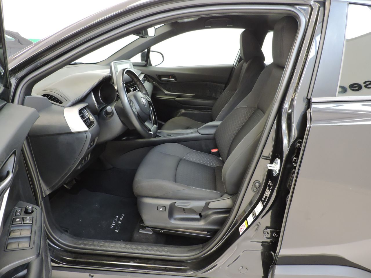 Toyota C-HR 125H Active Business - Foto 11