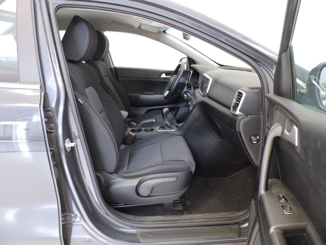 Kia Sportage 1.6 MHEV Concept 100 kW - Foto 13
