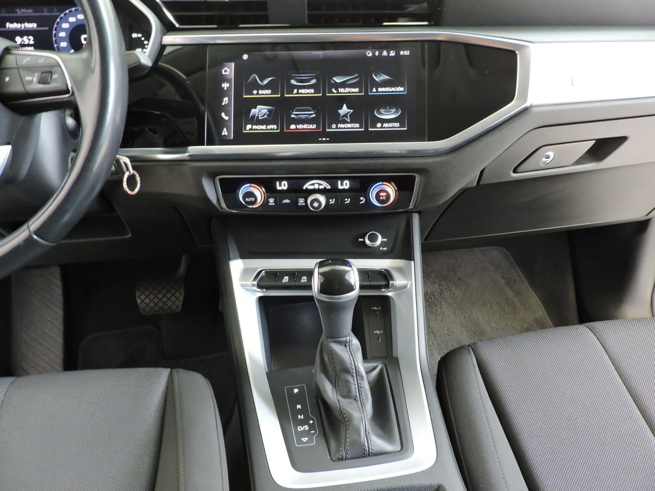 Audi Q3 35 TDI quattro S tronic Business - Foto 11