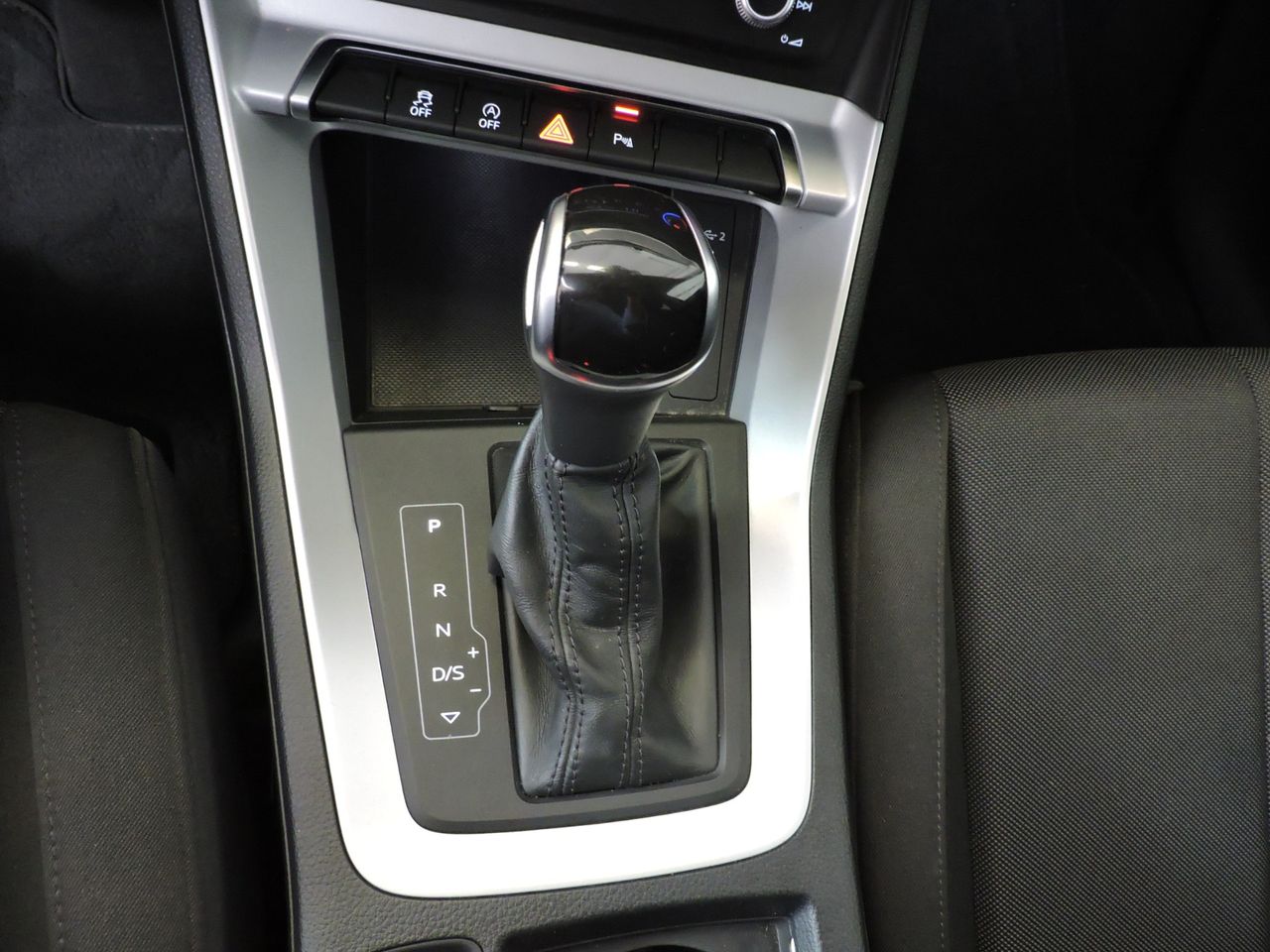 Audi Q3 35 TDI quattro S tronic Business - Foto 10